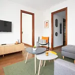アパート Llaneza 51 Espacioso Playa Y Centro A Pie ヒホン