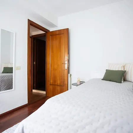 Llaneza 51 Espacioso Playa Y Centro A Pie Daire